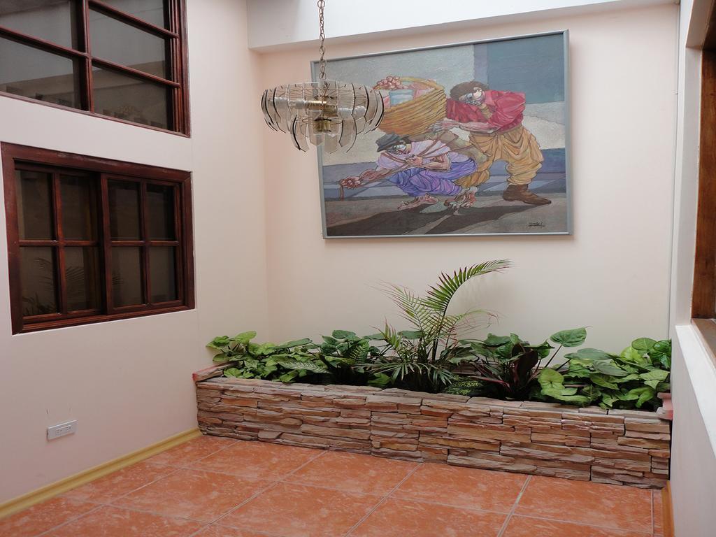 Hotel Rincon Escandinavo กีโต ภายนอก รูปภาพ