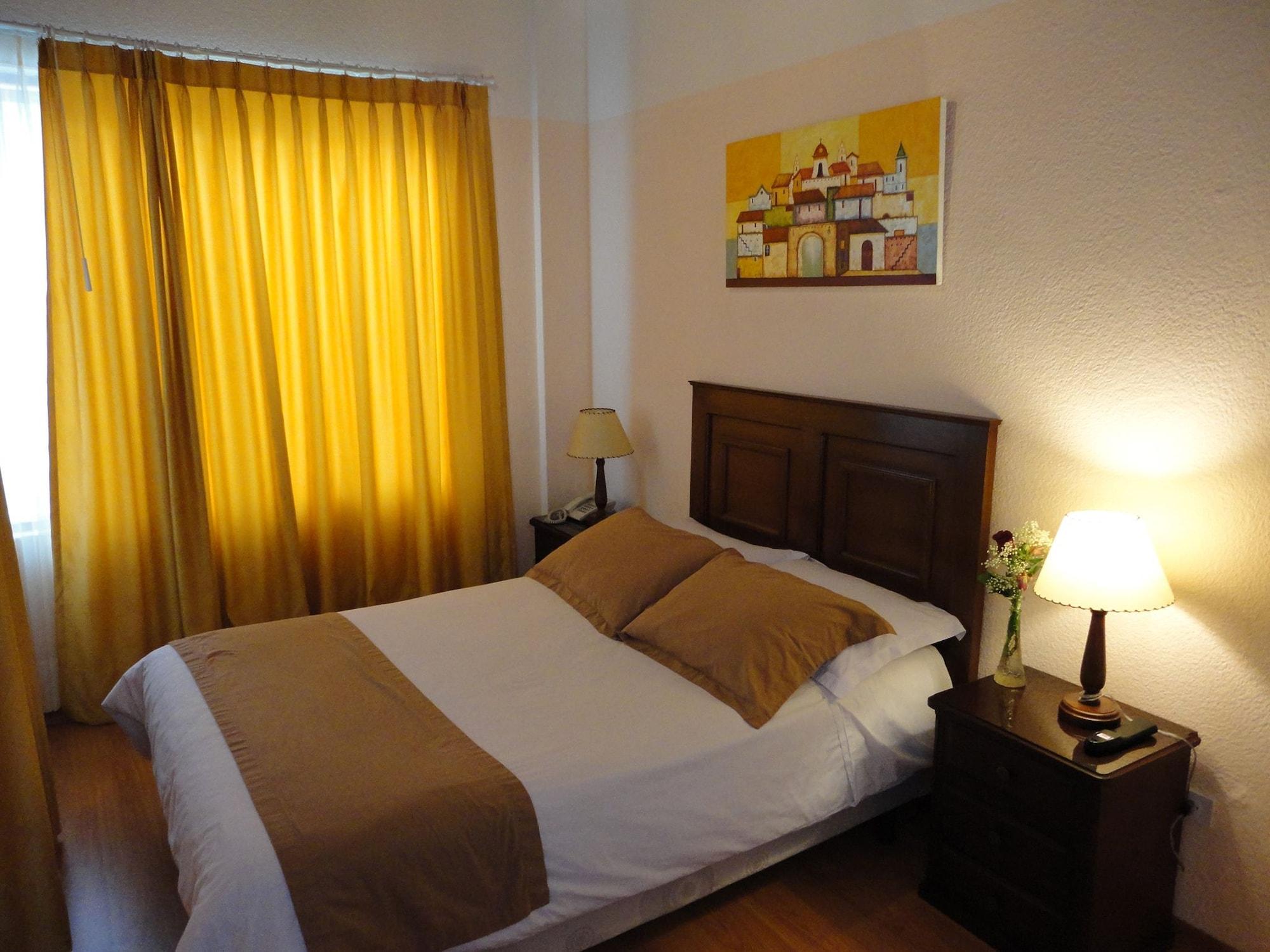 Hotel Rincon Escandinavo กีโต ภายนอก รูปภาพ