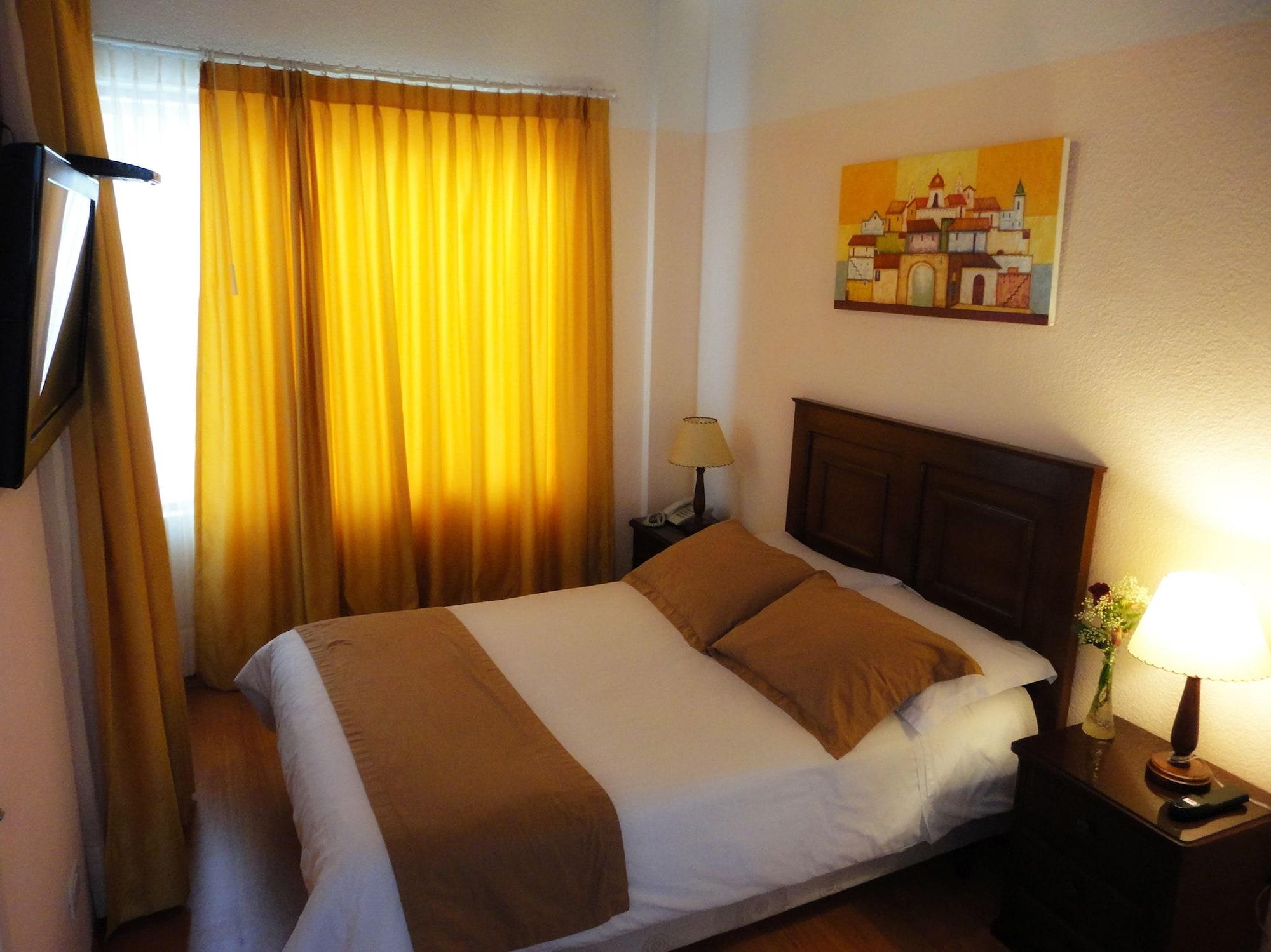 Hotel Rincon Escandinavo กีโต ภายนอก รูปภาพ