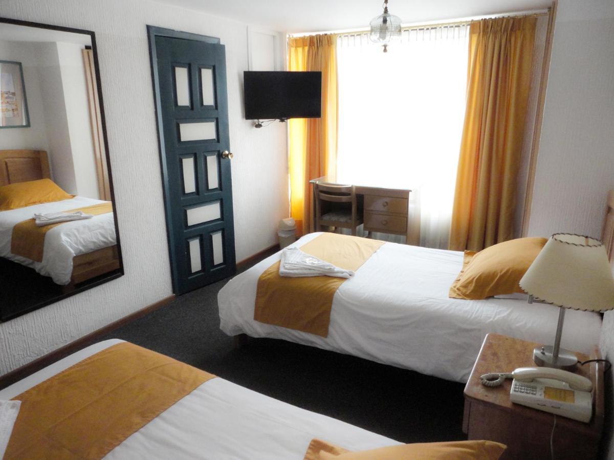 Hotel Rincon Escandinavo กีโต ภายนอก รูปภาพ