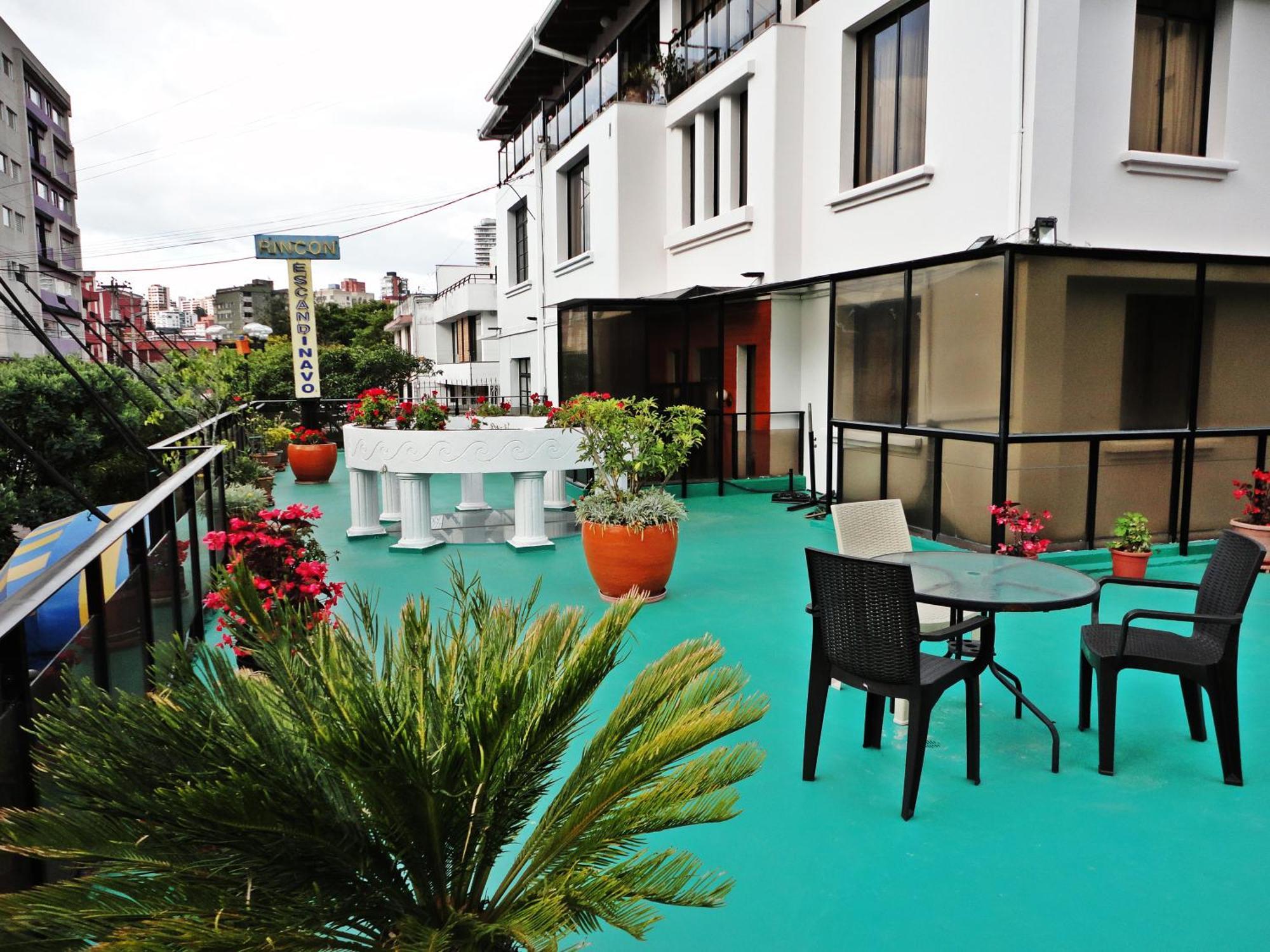 Hotel Rincon Escandinavo กีโต ภายนอก รูปภาพ